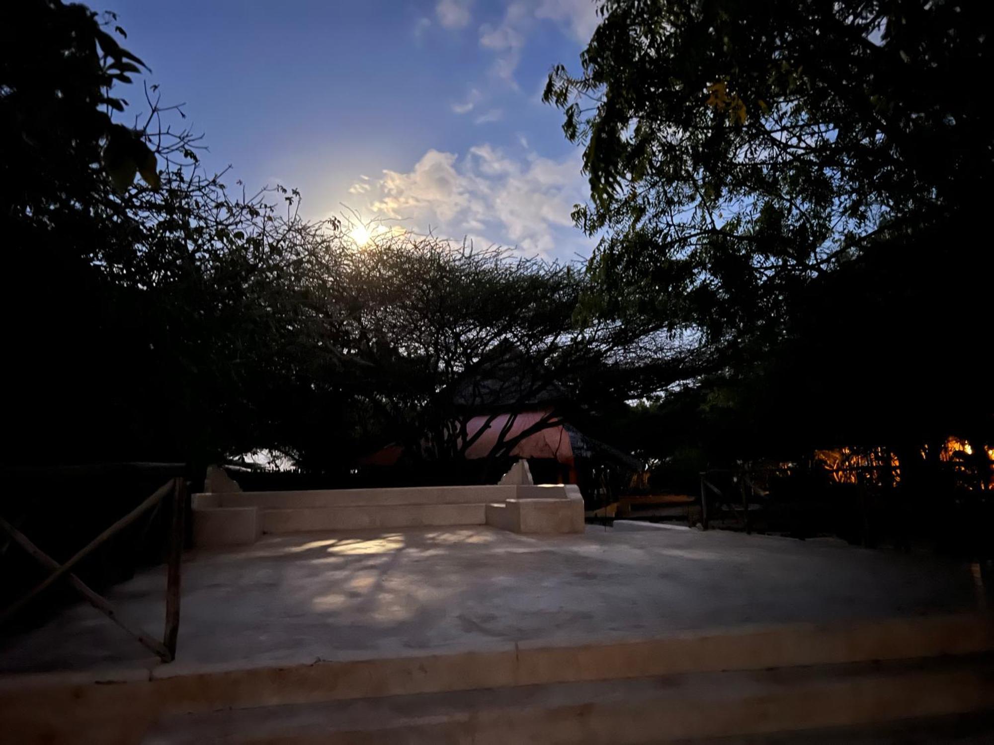 Mangrove House Hotel ลามู ภายนอก รูปภาพ